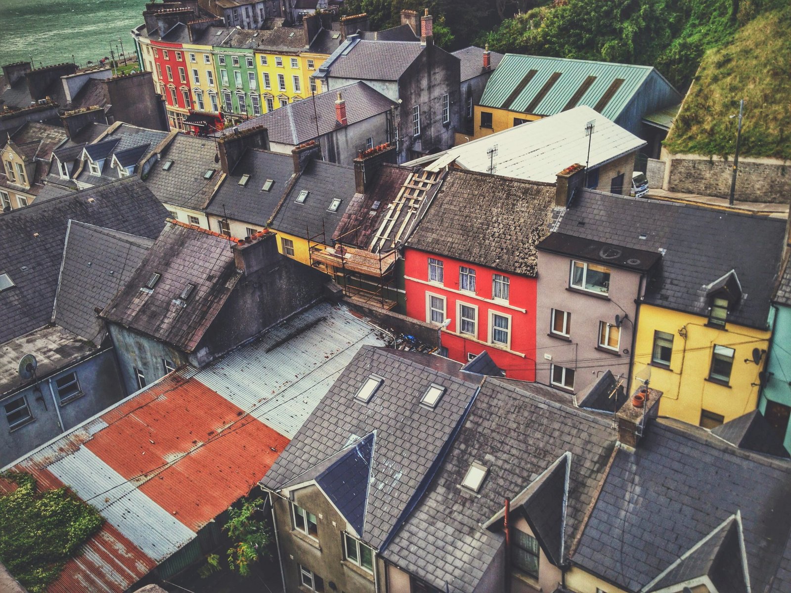 aerial photo of buildings